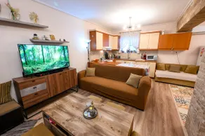 Quiet Family Apartment - Image 2
