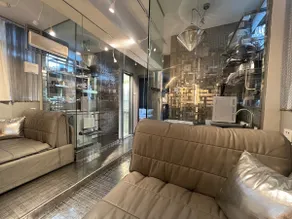 Futuristic Architect 1BR Apartment. Great location - Image 2