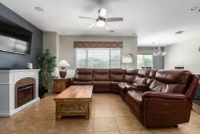 Beautiful Executive Home - Image 4
