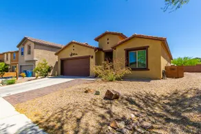 Beautiful Executive Home - Image 2