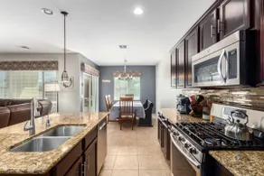 Beautiful Executive Home - Image 5