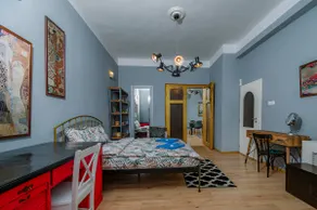 Top Center, 3BDR, Heart of the city, FREE Secured Parking - Image 3