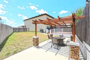 Casa Azul Laredo | A Bright Modern Townhome - Image 4