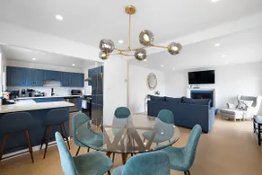 Walk to Beach - Remodeled Coastal Home Safe Town - Image 3