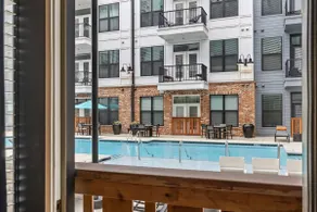 Poolside Suite / Walk to Broadway / Parking Avail - Image 5