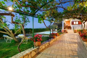 Lily's Cottage - Image 4