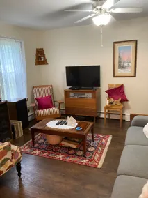 Springhill Vintage Country Cottage - Image 2