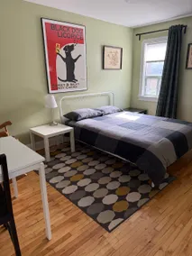 Comfy Bungalow in Midtown TO - Image 3