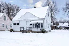 Quiet, Peaceful 3br Furnished House w/ Work Space - Image 3