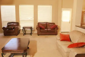 Richmond Home - Image 2