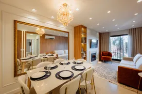 High-end apartment in an upscale neighborhood near the city center - Image 3