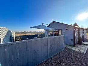 Gras Lodge - Image 2