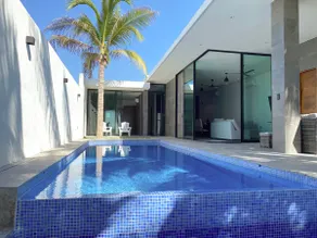 Casa Ohana II - Beachfront - Private Pool - Image 2