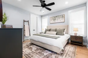 White Retreat on Proctor - 3.5 Bathrooms! - Image 4