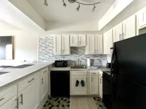 Peaceful Kettering Retreat - Prime Location - Image 3