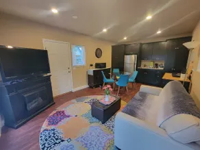 Private Guesthouse - Image 2