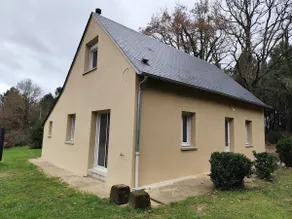 House in the heart of the forest - Image 2