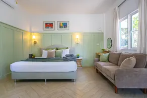 Cozy cottage w/netflix + kitchenette - Image 3