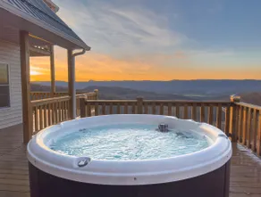 *NEW 2024* • Sunset Views𖣰 • Hot Tub•Pets•9BD/3BA - Image 3