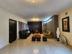 Charming House - Image 3
