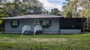Mystic Oaks: 2 bed cottage getaway on 2 Acres - Image 2