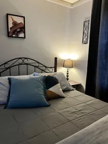 1BR Flat w/ Private Office & Parking - Image 2
