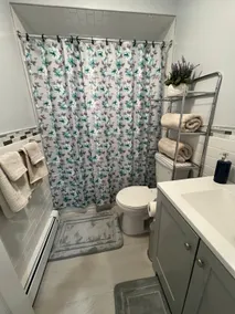 Quaint and Cozy one bedroom - Image 4