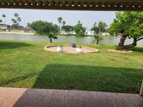 Country Club Livin'! - Image 3