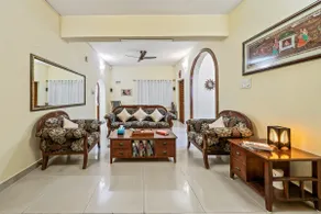 Vintage 5BHK Spacez Luxury Villa - Image 2