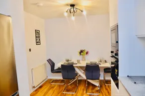 Prime House - near Newcastle City Centre & Stadium - Image 4