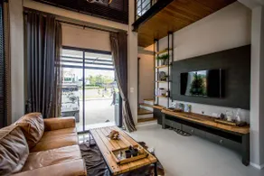 Monthly Sale/Luxury Home, 3 fl, near airport ,Pool - Image 2