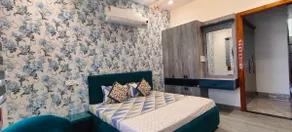 The Cozy Condo 3BHK | 2Kms from Golden Temple - Image 3