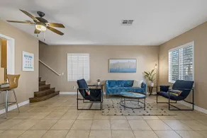 Urban house near DT Summerlin - Image 3