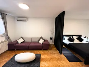 La Vie - Deluxe Studio Apartment - Image 4