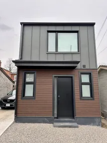 Private 2BR Home Sleeps 6 Near Subway - Image 2