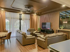 25-Person 6-Bed 4-BR Pool Villa with Karaoke and BBQ / 10 min to Jonker and Klebang - Image 3