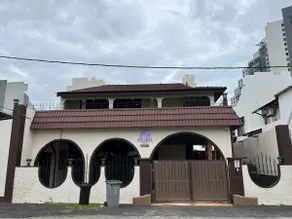 25-Person 6-Bed 4-BR Pool Villa with Karaoke and BBQ / 10 min to Jonker and Klebang - Image 5