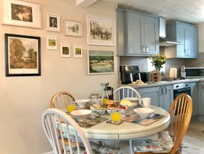 Charming Pembrokeshire Townhouse - Image 3