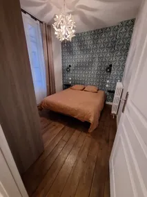 5-The small house in the city 2-4 people - Image 5