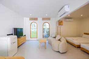Umi minimalist style beach haus - Image 3
