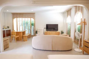 Umi minimalist style beach haus - Image 2