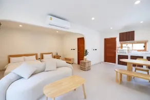 Umi minimalist style beach haus - Image 5