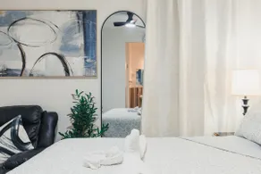 Peaceful 1BR Apt near Devon House - Image 3