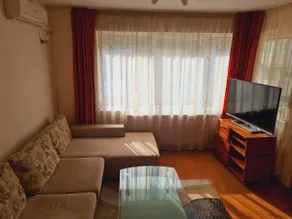 Spacious 2 Bedroom Apartment - Image 3
