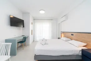 Antigone - Studio Apartment - Image 4