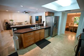 Modern Tropical Pool Home ~ Östern Orlando / UCF - Image 5