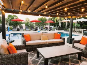 Waterfront Heated Pool Putting Green Dock Legoland - Image 2