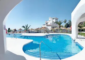 Stunning Duplex in Capistrano Playa, Nerja - Image 2