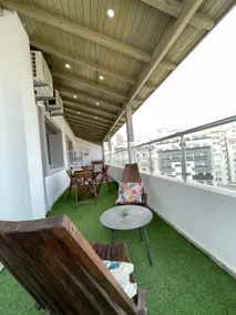 Central location, sunny terrace, and private access - Image 2
