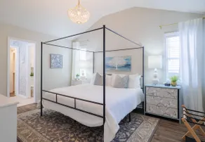 Holy Cow- Sleeps 10! King Suite, Fenced & Grill - Image 4